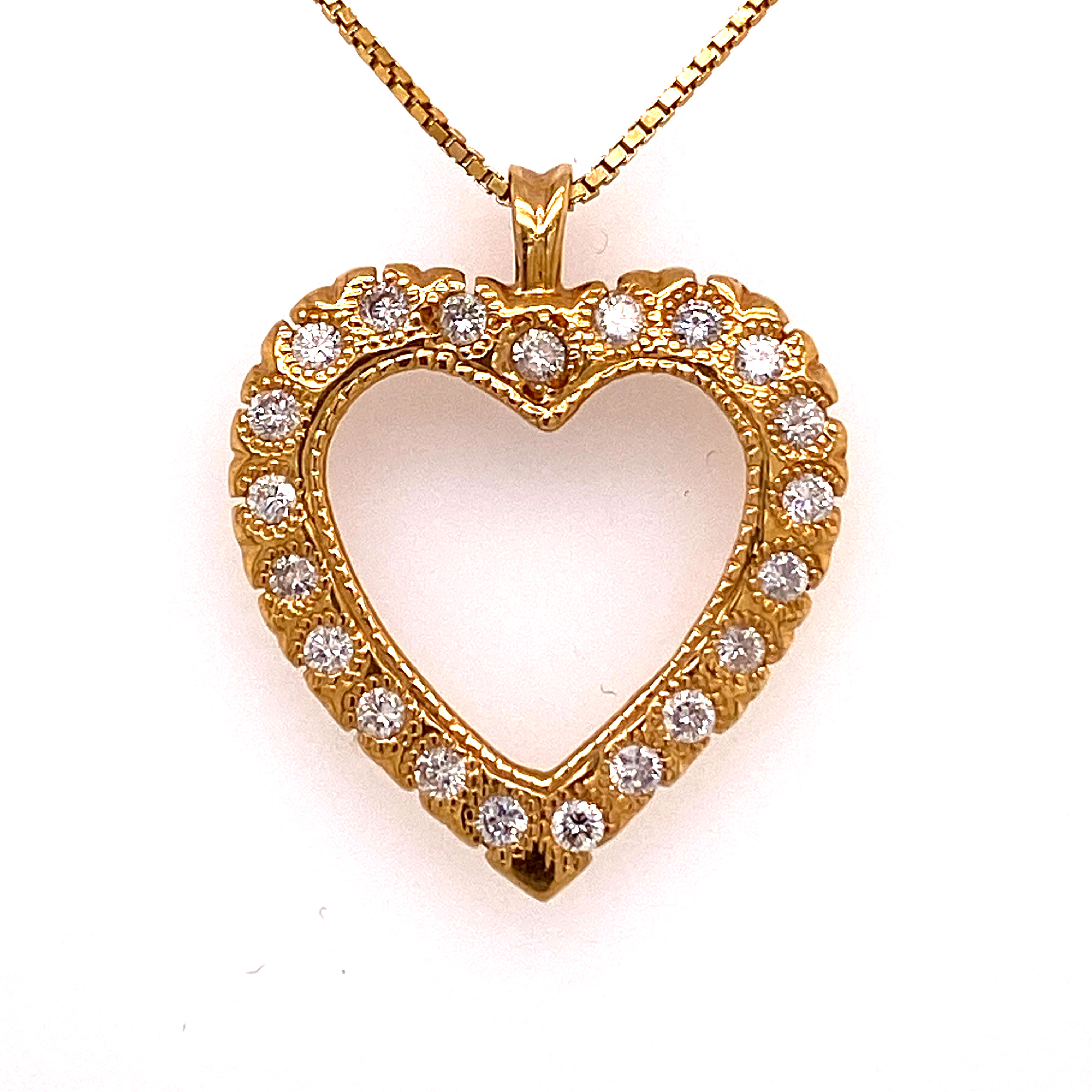 YELLOW GOLD HEART WITH DIAMONDS 